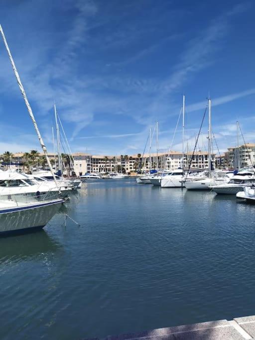 Joli T2 Tres Proche De La Plage De Frejus Luaran gambar
