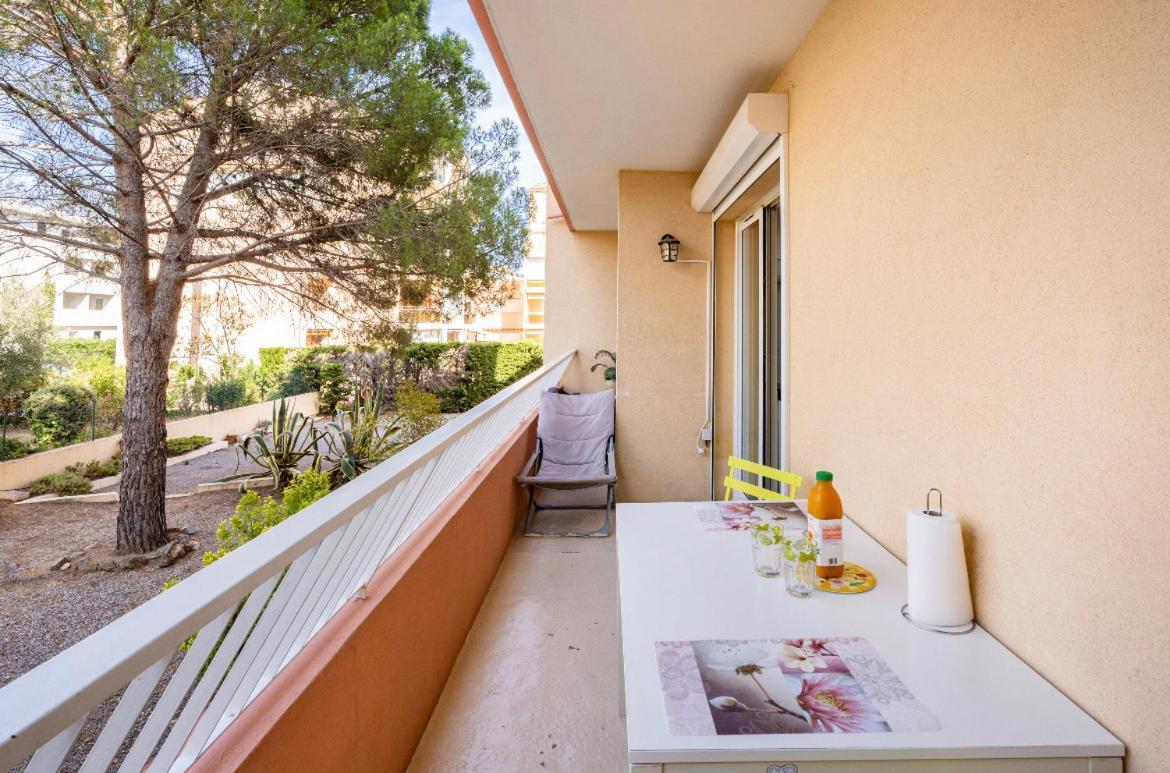 Joli T2 Tres Proche De La Plage De Frejus Luaran gambar